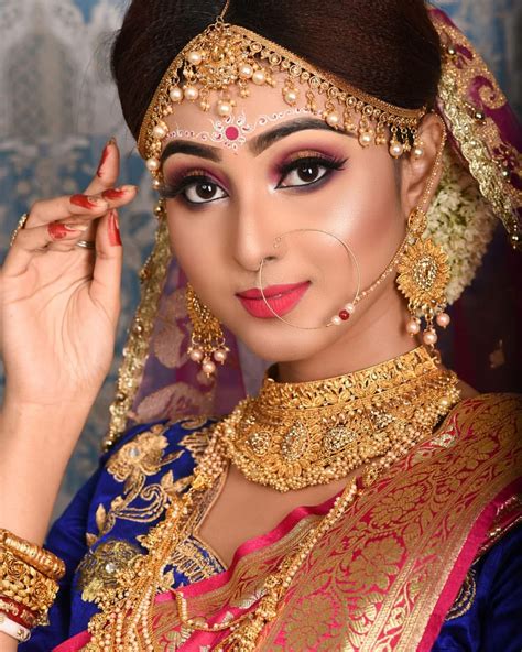 Pin On Bijoux Jewelry Indian Bridal Makeup Bengali Bridal Makeup