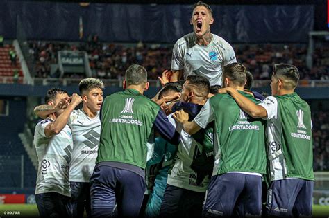 Líder no grupo do Palmeiras Bolívar conquista maior goleada boliviana