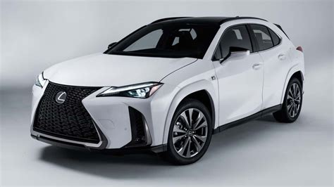 Lexus UX 2024 ahora con un sistema híbrido de 196 CV