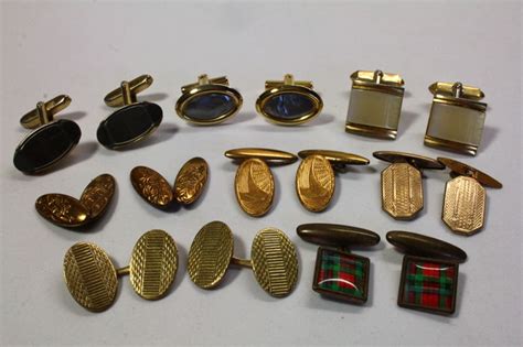 Eight pairs of antique cufflinks - Catawiki