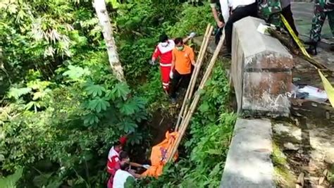 Bangka Barat Geger Mayat Laki Laki Tanpa Identitas Ditemukan Di Tepi