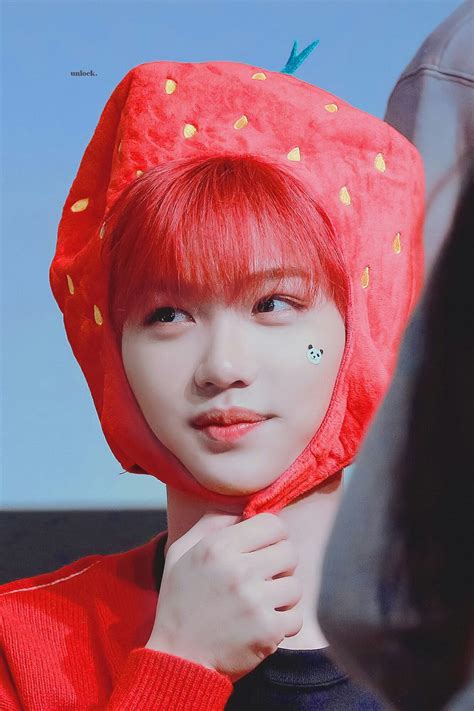 Pin by ruth on STRAY KIDS | Felix stray kids, Red hair men, Red hair