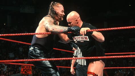 "Stone Cold" Steve Austin vs. The Undertaker - WWE Title Match, April ...