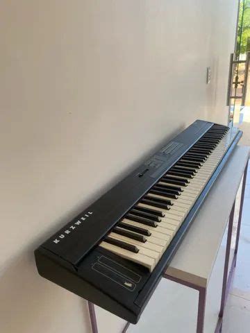 Vende Esse Teclado Kurzweil SP 88 De Estudio Profissional