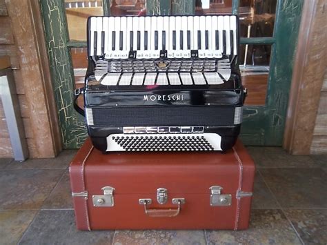 Moreschi Full Sized Piano Accordion With Dual Tone Chamber Reverb