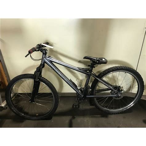HARO FLIGHTLINE SPORT GREY 24 SPEED FRONT SUSPENSION MOUNTAIN BIKE WITH ...