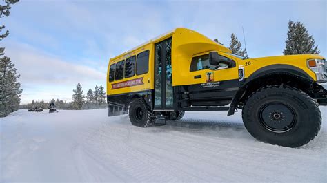 Yellowstone Vacations Snowcoach And Snowmobile Winter Tours