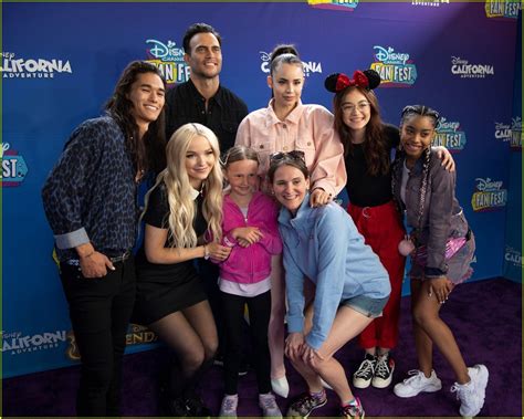 Full Sized Photo of dove cameron and sofia carson join descendants 3 ...