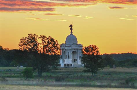 Gettysburg War Memorial at Sunrise Photograph by Bill Cannon - Fine Art ...