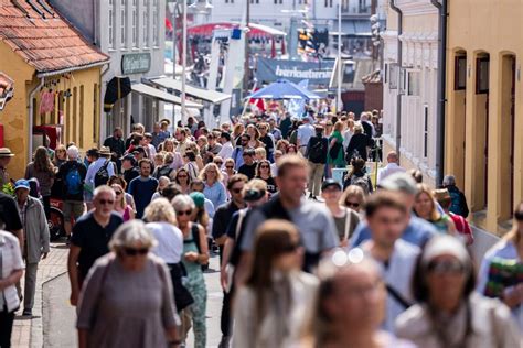 Aktivister har igen og igen afbrudt debatter Nu vil de på Folkemødet