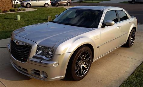 Bobbys 2006 Chrysler 300 Holley My Garage