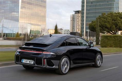 Fiche Technique Hyundai IONIQ 6 AWD 77 KWh HTRAC 2024