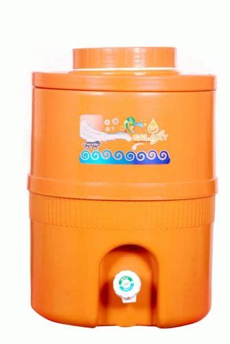 Orange Plastic Insulated Water Camper Cold Time H Capacity