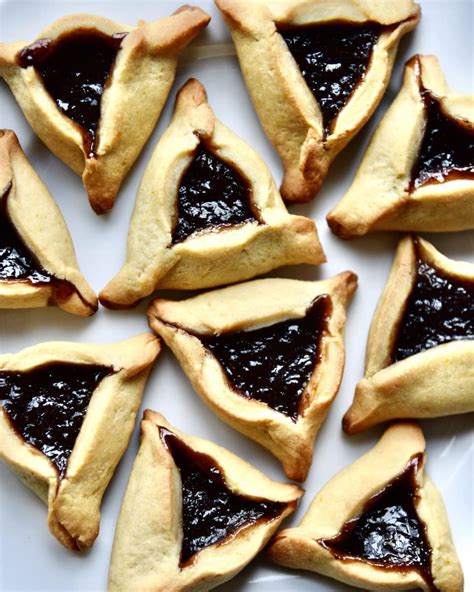 Natalie Portman S Vegan Hamantaschen Recipe Grace Lightness Magazine