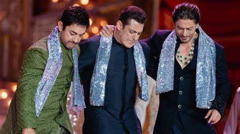 Aamir, Salman, SRK fail at Naatu Naatu steps, try this crazy move ...