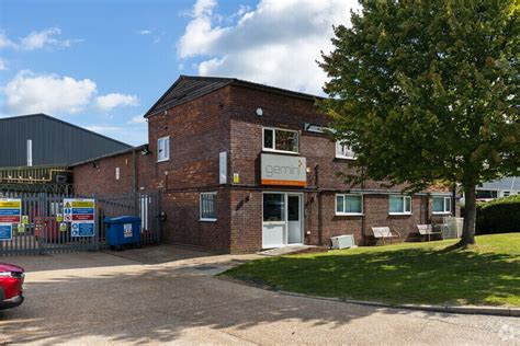 18 Albert Dr Burgess Hill Rh15 9tn Office For Lease Loopnet