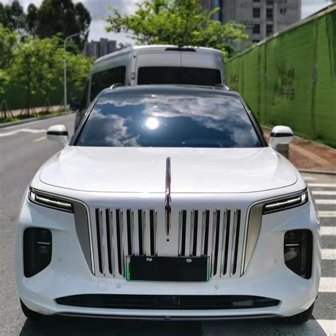 Luxury New Energy Vehicle New Used Cars Hongqi Ehs Electric Ev