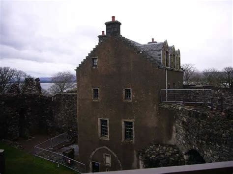 Dunstaffnage Castle Scotland, Oban building - e-architect