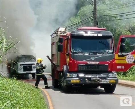 Caco Da Rosa Kombi Destru Da Por Inc Ndio Em Herval Doeste