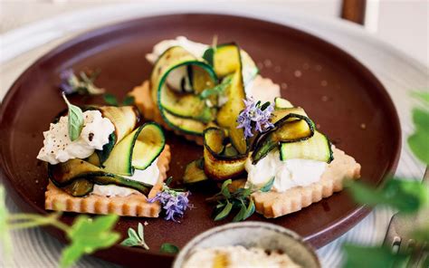 Savory Shortbread With Zucchini And Robiola Recipe La Cucina Italiana