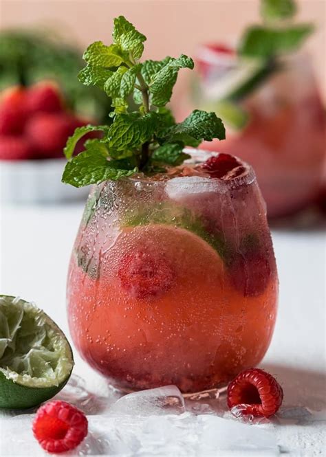 The Raspberry Gin Fizz Let S Eat Cuisine