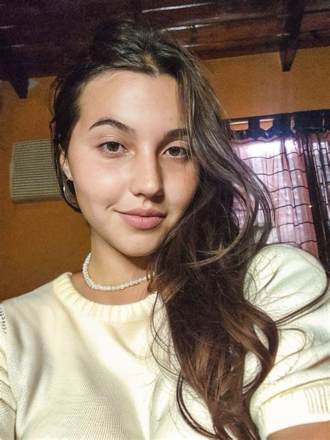 20f Do You Date Homely Types R Selfie Girl