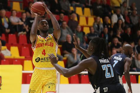 BASKET BALL LEADERS CUP Saint Vallier a relevé le défi