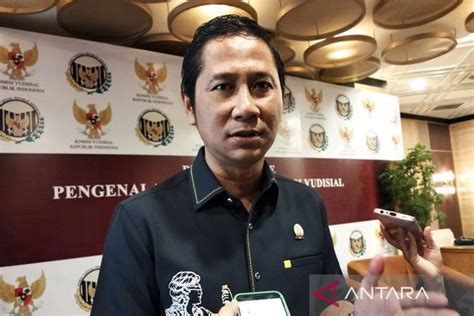 KY Terima Laporan KPK Soal Majelis Hakim Dalam Perkara Gazalba Saleh