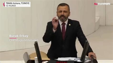 TBMM de CHP li Burak Erbay dan sansür yasası na tepki Kürsüde çekiçle