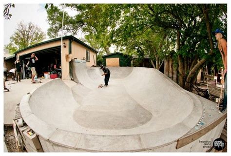 Put a bowl in your garden. | Rampas de skate, Pistas de skate, Parques