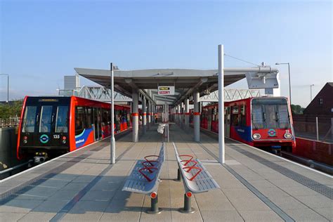 In Pictures: The New Docklands Light Railway Extension | Londonist