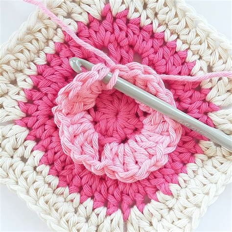 Cherry Blossom Flower Granny Square Crochet Pattern For Bags Sakura