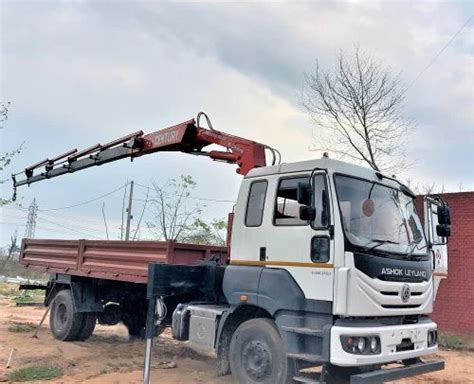 Cck Truck Mounted Knuckle Boom Crane Platform Height Feet At Rs