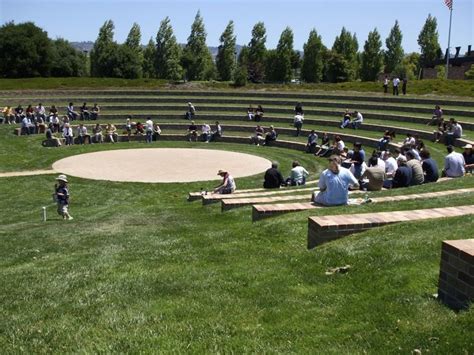 15+ Breathtaking Modern Amphitheatre Architecture | Inspiratif Design