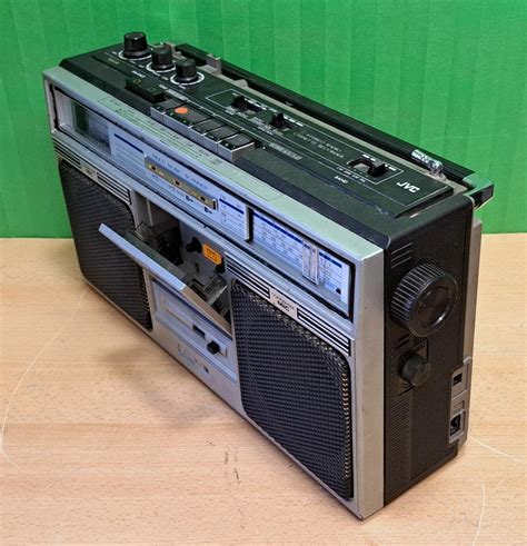 Kazetový radiomagnetofon JVC RC 646L Japan Tuzex sběratelský Aukro