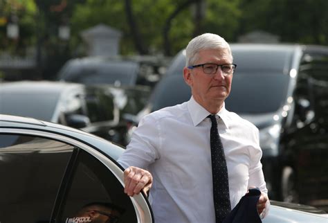 Request Jokowi Ke Tim Cook Investasi Ke Ikn Hingga Buka Apple Store