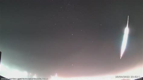 Meteoro Bola De Fogo Visto Passando Por Santa Catarina Veja Imagens