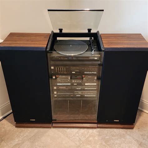 vintage stereo system   media  sunday