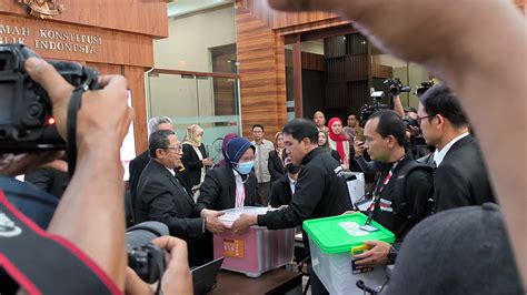 Resmi Ajukan Gugatan Hasil Pilpres Ke MK TPN Ganjar Mahfud Siapkan