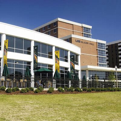 The Commons on the Green - The University of Alabama at Birmingham