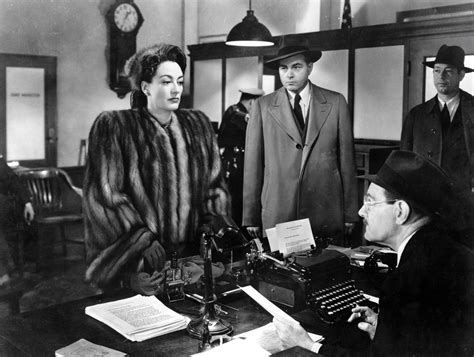 Mildred Pierce 1945, directed by Michael Curtiz | Film review