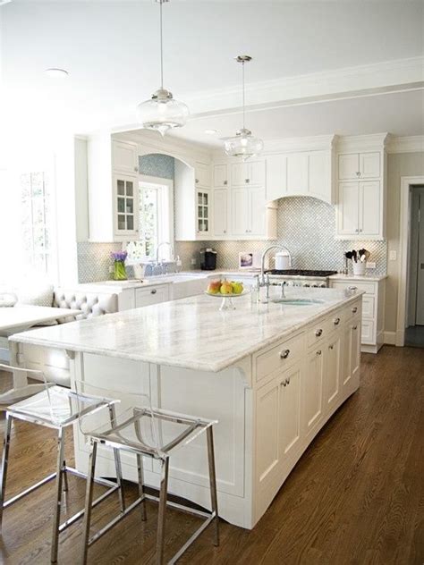 White Kitchen Cabinets With White Quartz Countertops