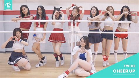 EAST2WEST TWICE 트와이스 CHEER UP Dance Cover girls ver YouTube