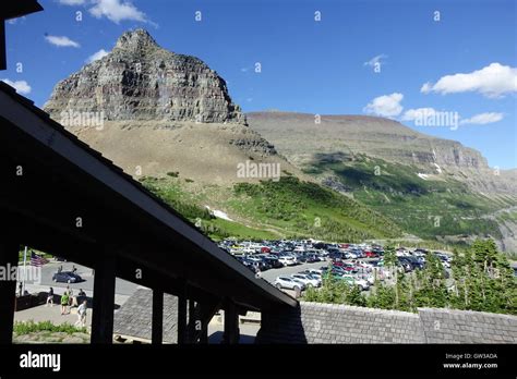 View from Logan Pass visitor center, Glacier National Park, Montana ...