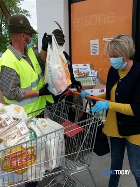 55 Quintali Di Generi Alimentari Raccolti Dagli Alpini Dell Ana