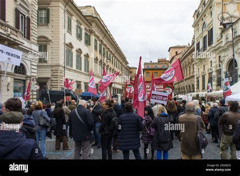 Democrazia Sovrana Popolare Hi Res Stock Photography And Images Alamy