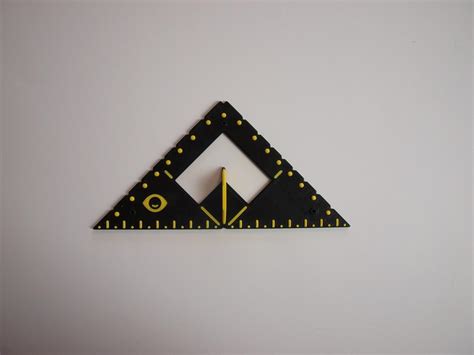 triangle ruler tactileseu