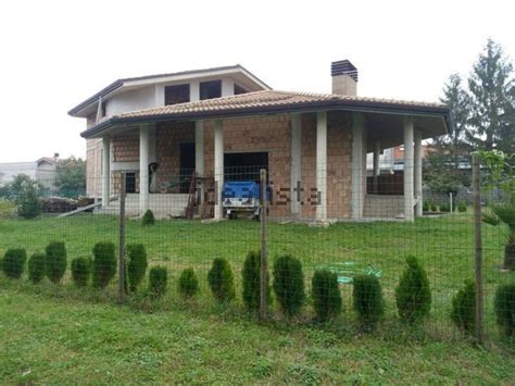 Villa In Vendita A Orsogna Area Ortona Lanciano Chieti Idealista N