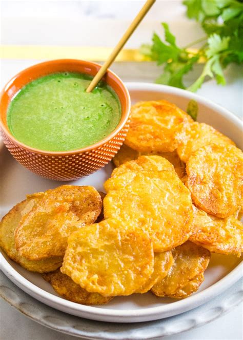 Crispy Aloo Pakora Recipe I Knead To Eat