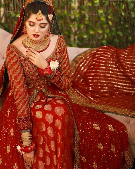 Kanwal Aftabs Latest Pictures In Red Bridal Dress Reviewitpk